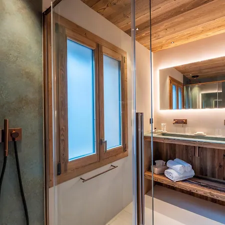 Hotel Chalet Haut De Gamme Au Coeur De La Clusaz *